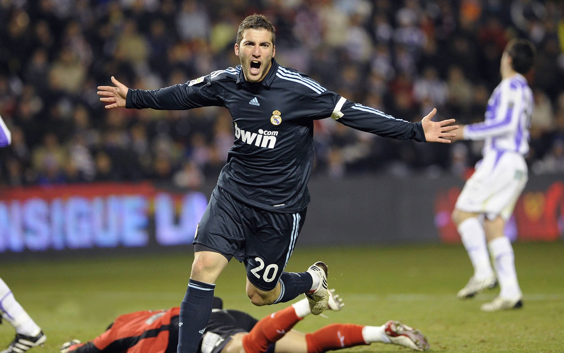 《王者荣耀年度王者,谁能问鼎巅峰?》,王者荣耀哪一年问世